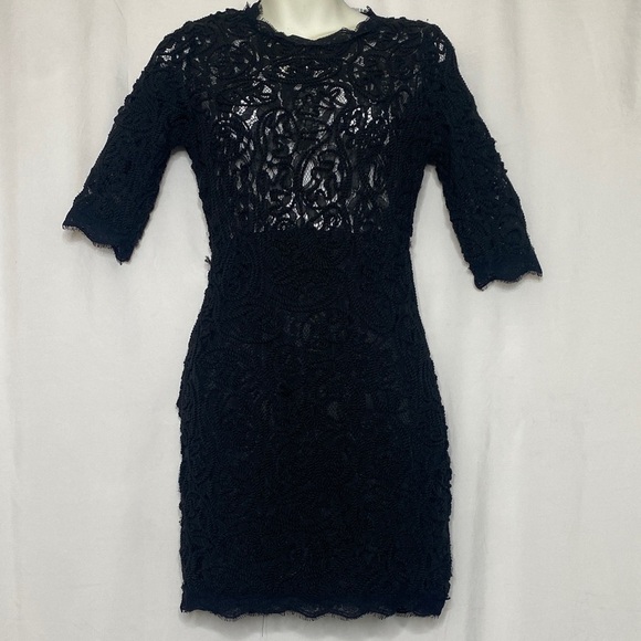 Elegant Black Lace Long Sleeve Dress - Picture 1 of 7